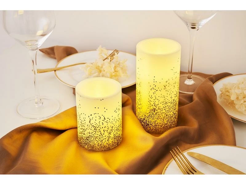 Pauleen LED-Kerzen Set Golden Glitter, Ø 7.6 cm, Gold/Weiss, 4 Stk. 13 Pauleen LED-Kerzen Set Golden Glitter, Ø 7.6 cm, Gold/Weiss, 4 Stk. – Bild 13