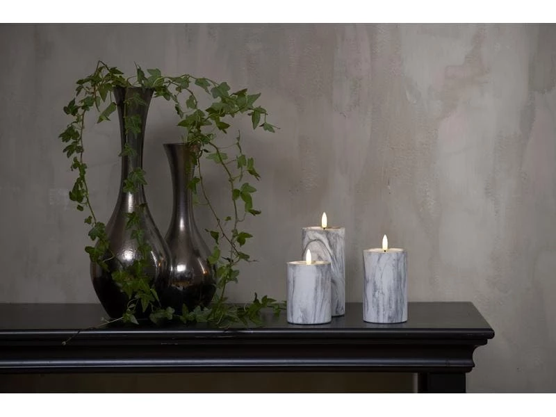 Star Trading LED-Kerze Pillar Flamme Marble Ø 7.5 x 17.5 cm, Grau 5 Star Trading LED-Kerze Pillar Flamme Marble Ø 7.5 x 17.5 cm, Grau – Bild 5