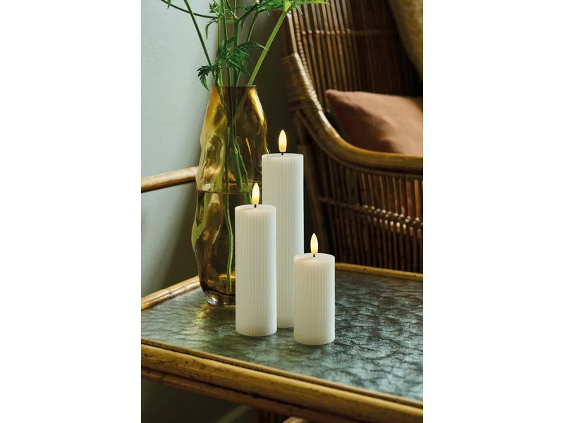 Sirius LED-Kerzen Set Smilla, 10/15/20 cm, Weiss, Wiederaufladbar 2 Sirius LED-Kerzen Set Smilla, 10/15/20 cm, Weiss, Wiederaufladbar – Bild 2