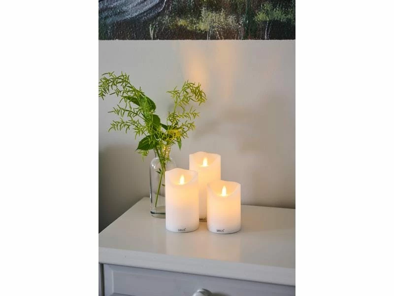 Sirius LED-Kerzen Set Sara, 10/12.5/15 cm, Weiss, Wiederaufladbar 2 Sirius LED-Kerzen Set Sara, 10/12.5/15 cm, Weiss, Wiederaufladbar – Bild 2