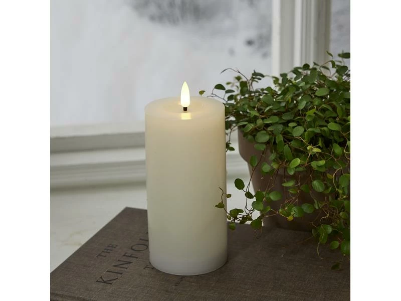 Star Trading LED-Kerze Flamme Flow, Ø 7.5 x 17.5 cm, Weiss 2 Star Trading LED-Kerze Flamme Flow, Ø 7.5 x 17.5 cm, Weiss – Bild 2